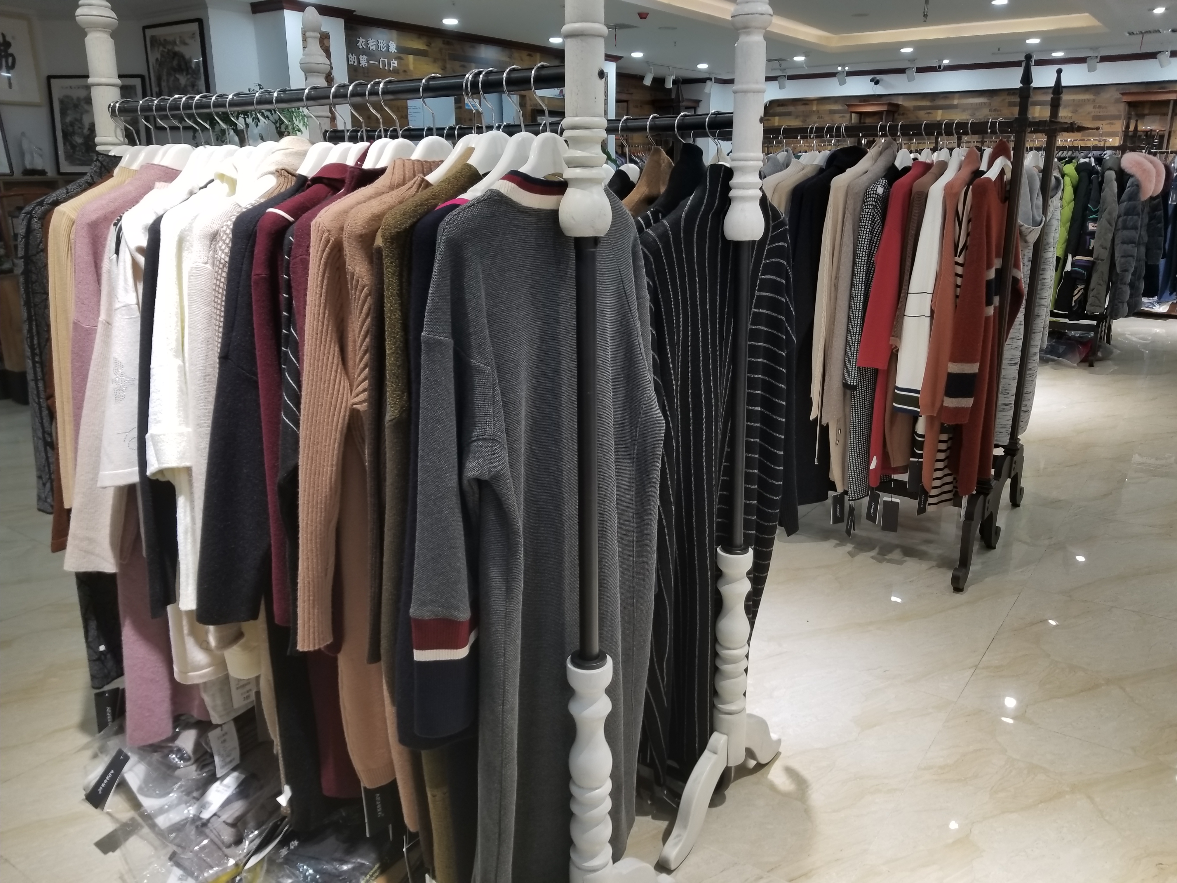 合肥服裝零售新模式,優(yōu)惠那么大,你得去看看_消費