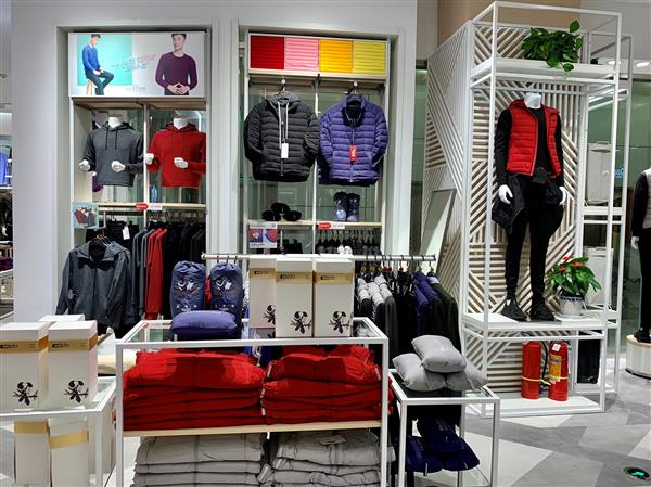 京東攜手紅豆打造首個服飾類無界零售店 落地?zé)o錫十一開業(yè)